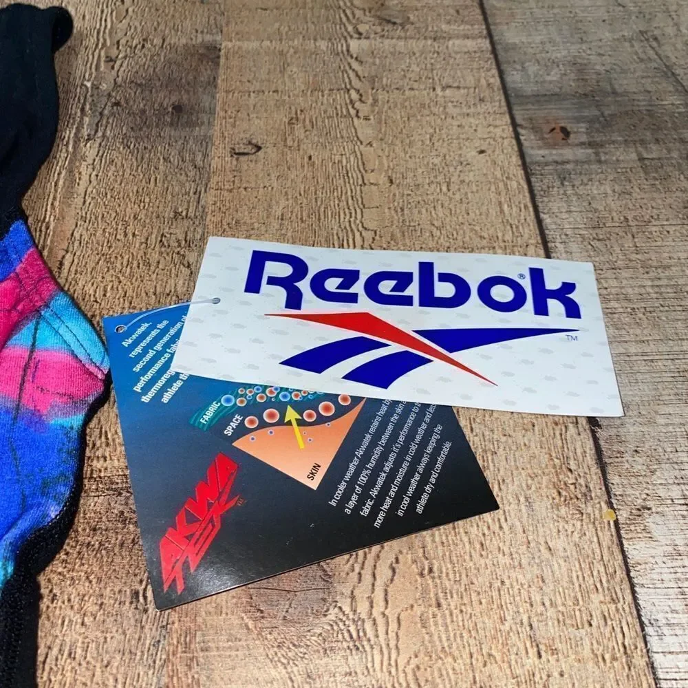 💜 Reebok sports bra size small Nwt